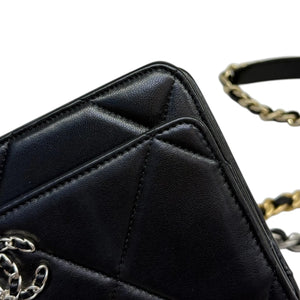 19 Wallet On Chain WOC Lambskin Quilted Black MHW
