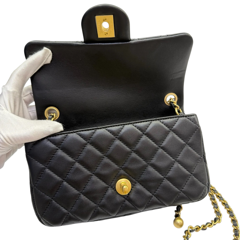 Rectangular Pearl Crush Flap Lambskin Quilted Black GHW