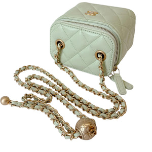 Vanity Case With Chain Lambskin Pearl Crush Light Green GHW