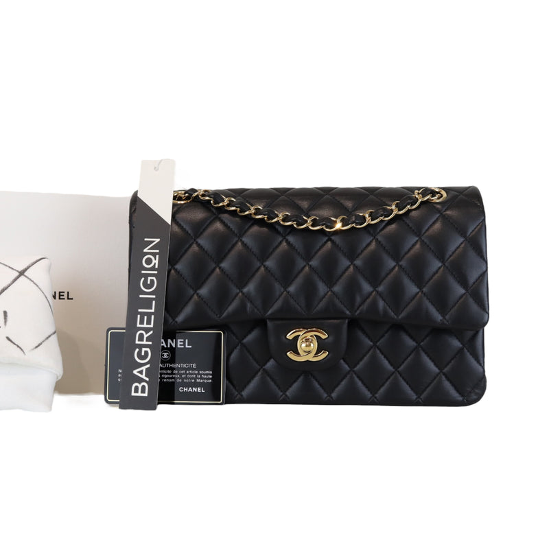Classic Flap Medium M/L Lambskin Black GHW