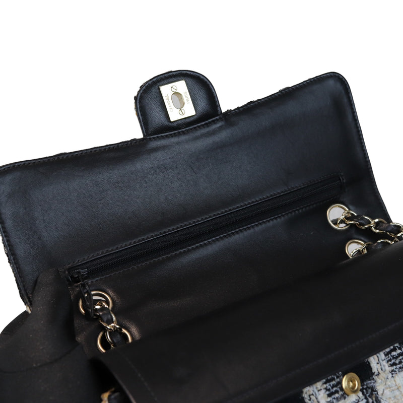 Tweed Medium Classic Flap GHW