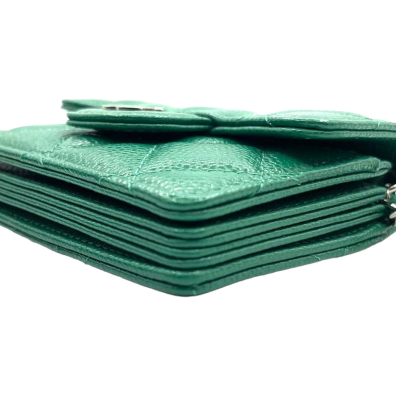 Flap Card Holder On Chain Caviar Quilted Green SHW