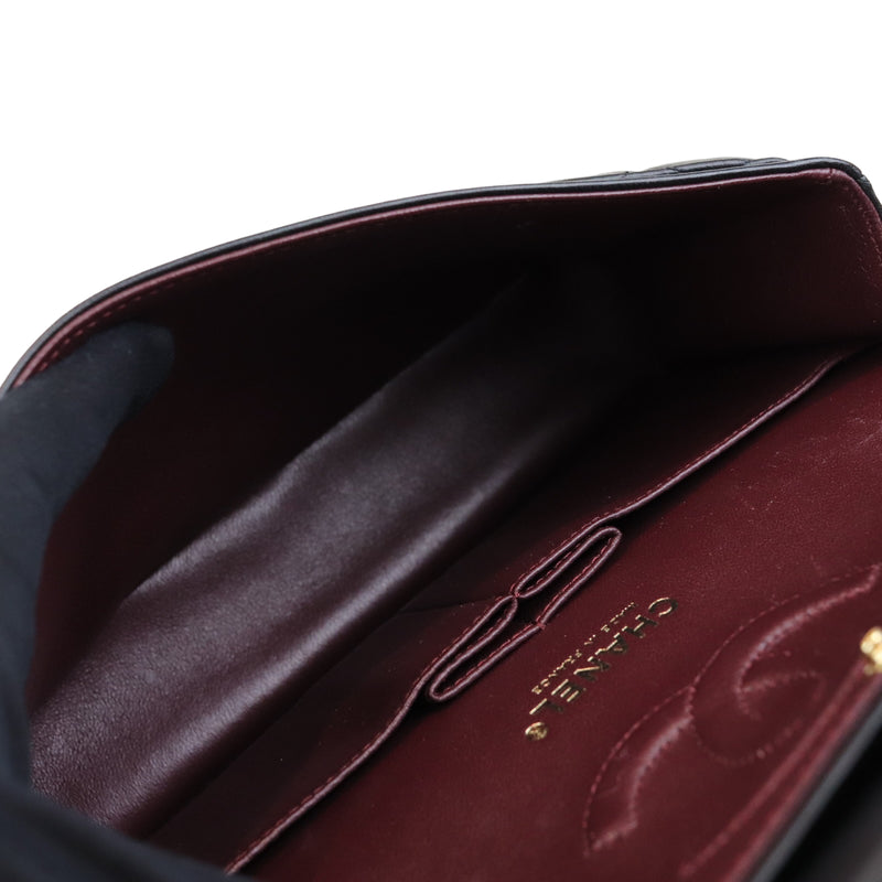 Classic Flap Medium M/L Lambskin Black GHW