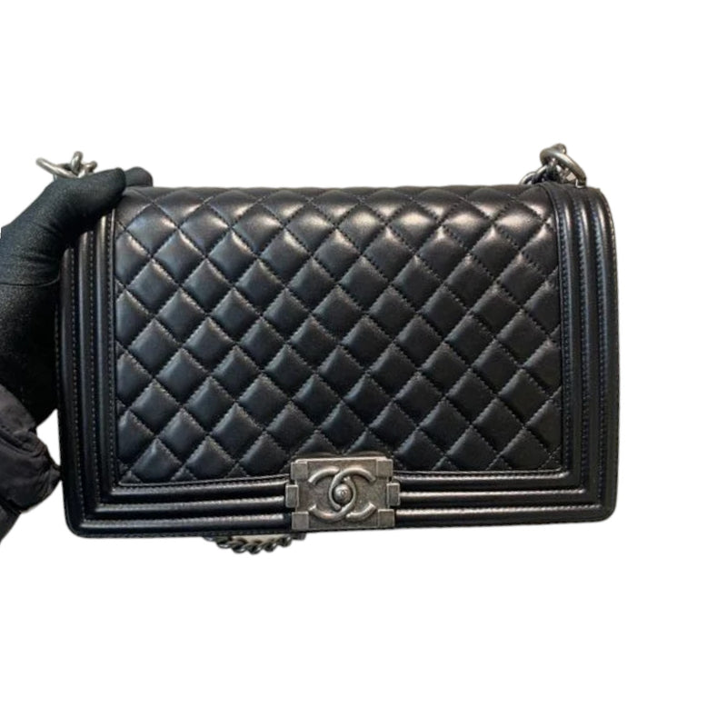 New Medium Boy Flap Lambskin Quilted Black RHW