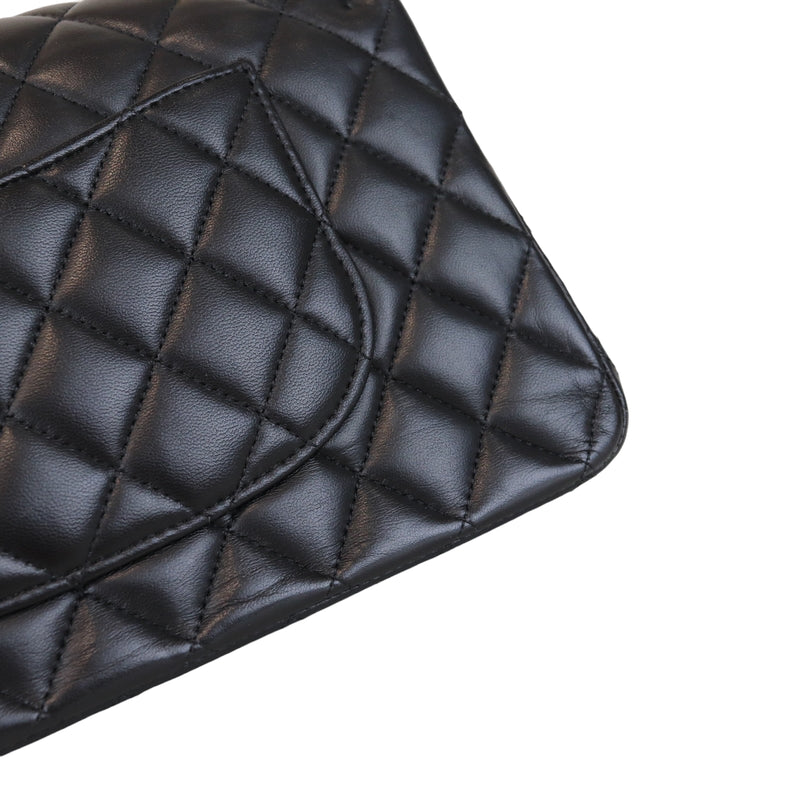 Classic Flap Medium M/L Lambskin Black GHW
