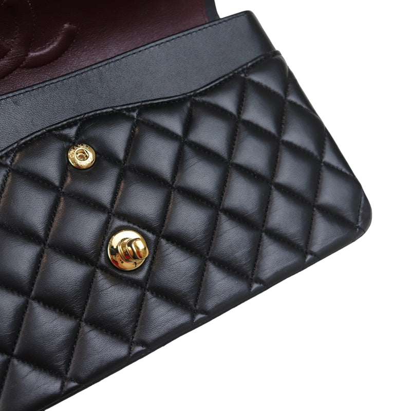 Classic Flap Medium M/L Lambskin Black GHW