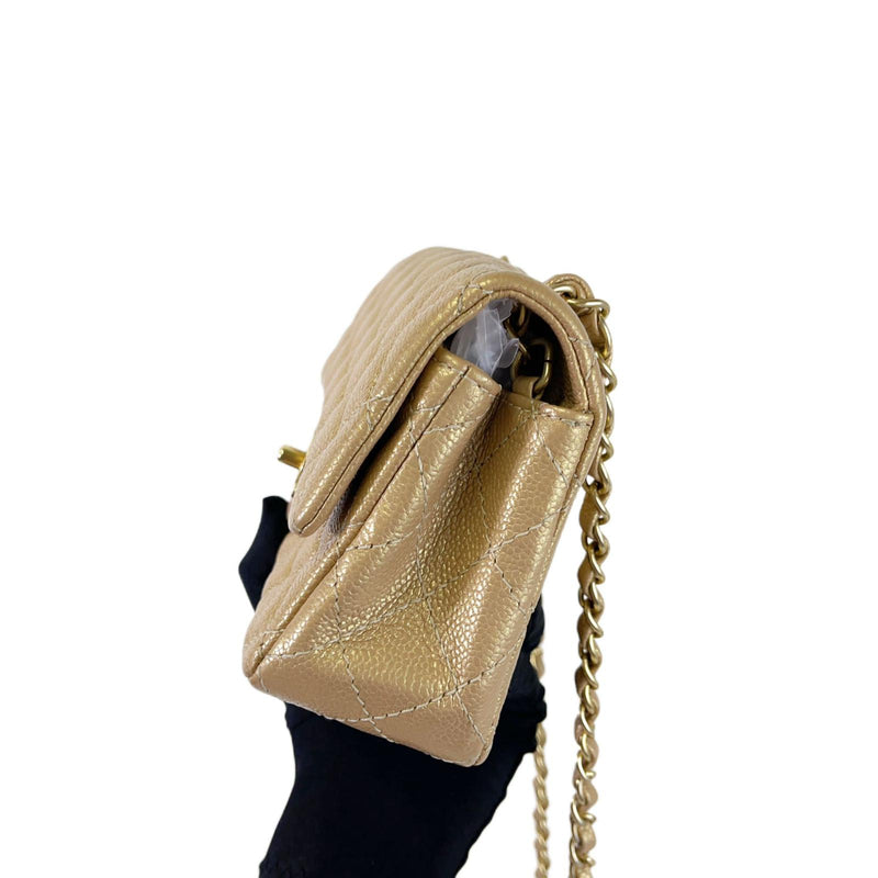 Mini 15C Rectangle Caviar Gold GHW