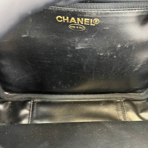Vintage Vanity Caviar Quilted Black GHW