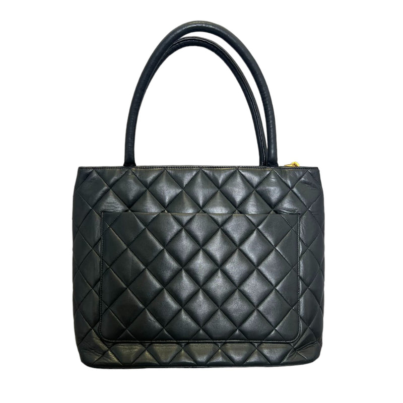 Medallion Tote Caviar Quilted Black GHW