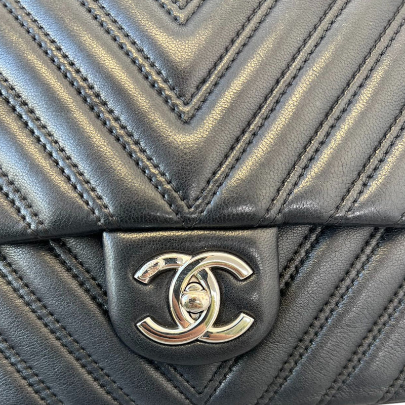 Single Flap Double Stitch Lambskin Chevron Black SHW