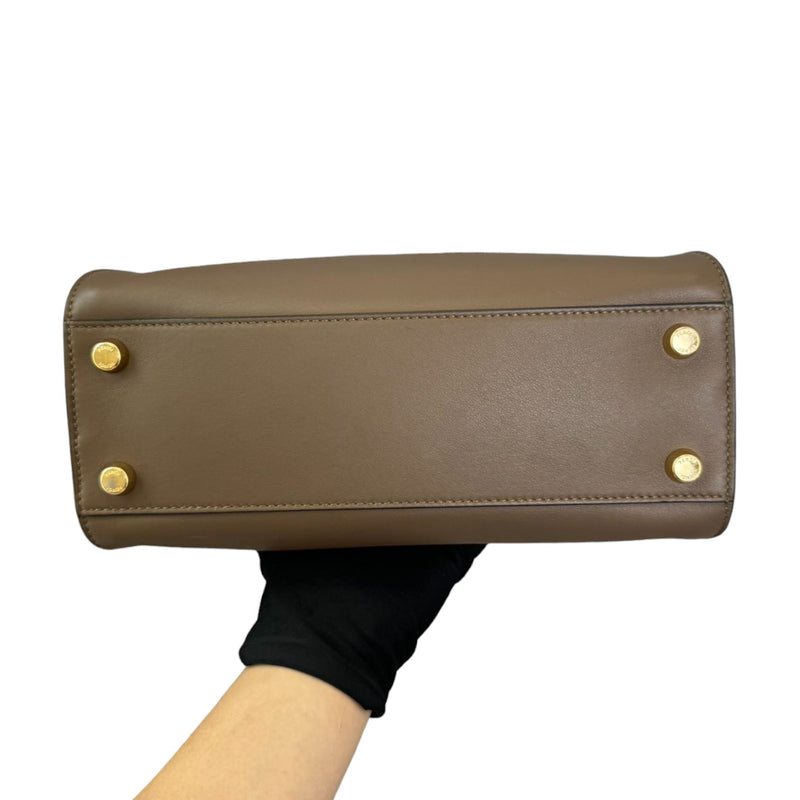 Peekaboo Iseeu Small Calfskin Leather Taupe GHW