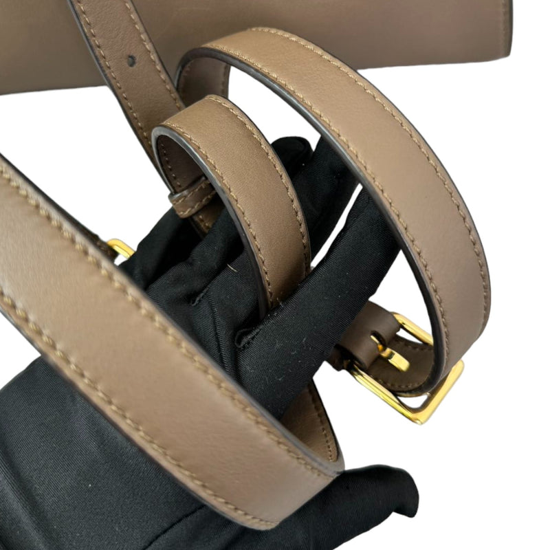 Peekaboo Iseeu Small Calfskin Leather Taupe GHW