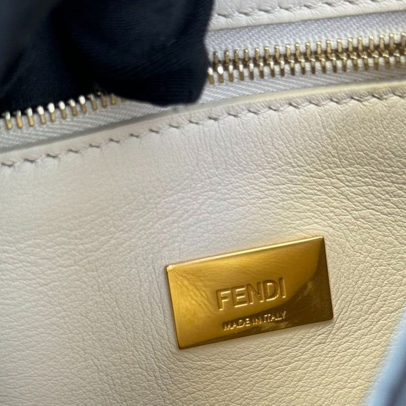 Peekaboo Iseeu Small Calfskin Leather Taupe GHW