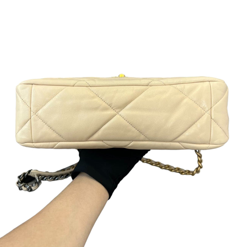 19 Flap Large Lambskin Quilted Beige MHW