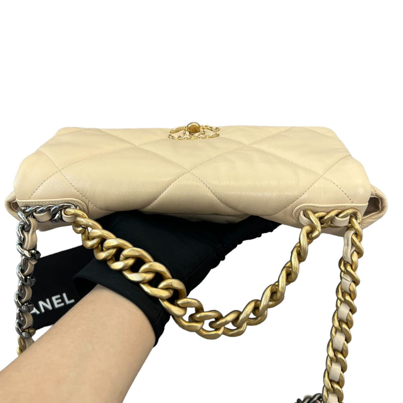 19 Flap Large Lambskin Quilted Beige MHW