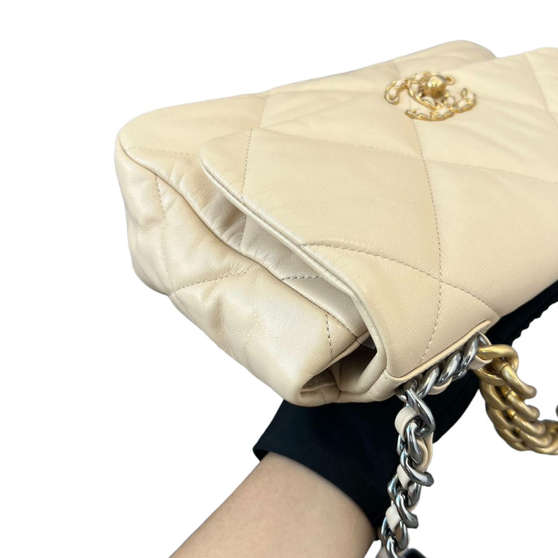 19 Flap Large Lambskin Quilted Beige MHW
