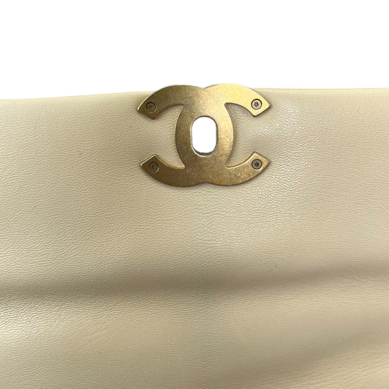 19 Flap Large Lambskin Quilted Beige MHW
