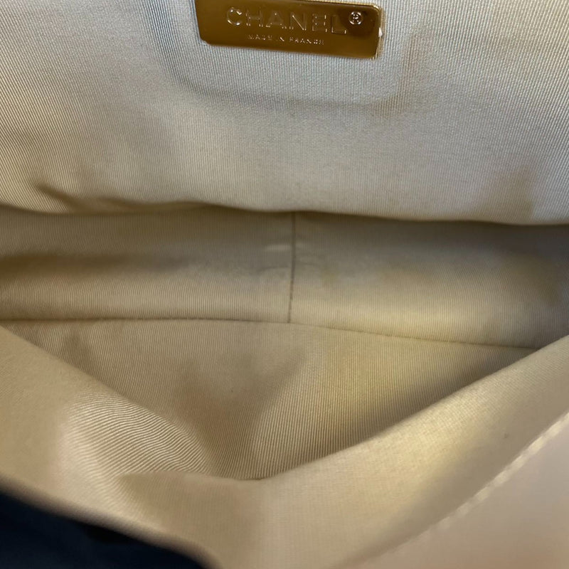 19 Flap Large Lambskin Quilted Beige MHW