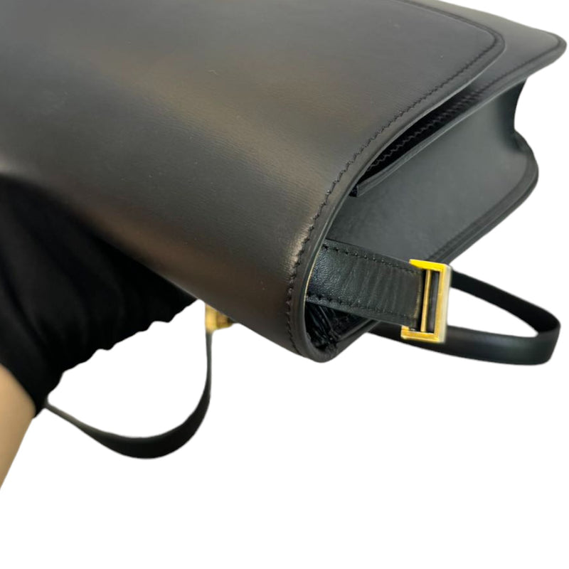 Classic Box Flap Medium Calfskin Black GHW