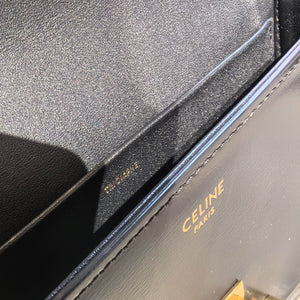 Triomphe Shoulder Shiny Calfskin Black GHW
