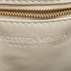 Padded Chain Cassette Calfskin Beige GHW