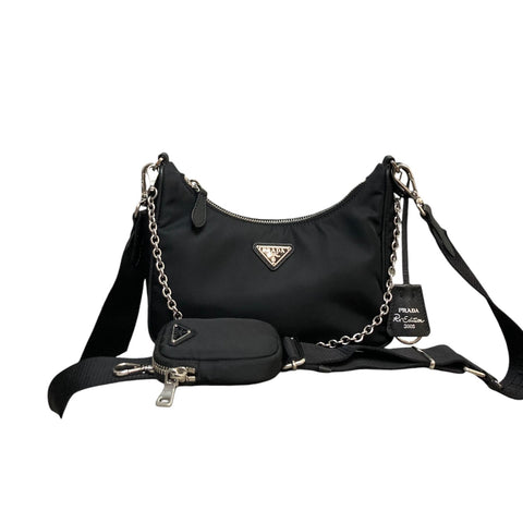 ショルダーバッグ・ポシェット PRADA PRADA RE-EDITION 2005 SHOULDER BAG IN RE-NYLON Review: The Prada Re-Edition 2005 Shoulder Bag - PurseBlog