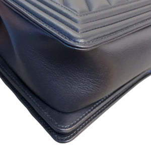 New Medium Boy Flap Calfskin Chevron Black RHW