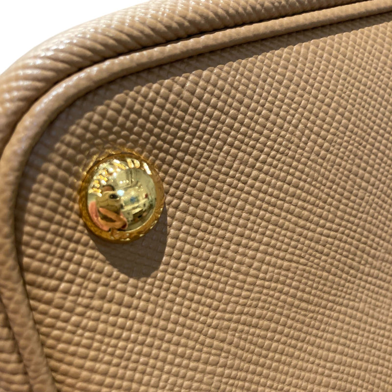 Double Bag Medium Saffiano Cuir Caramel GHW