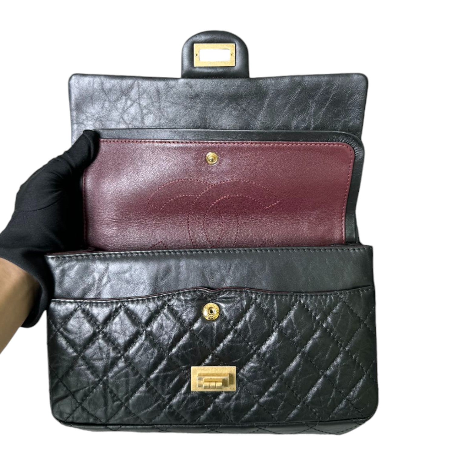 Chanel 2.55 Reissue 225 Flap Aged Calfskin Quilted Black GHW