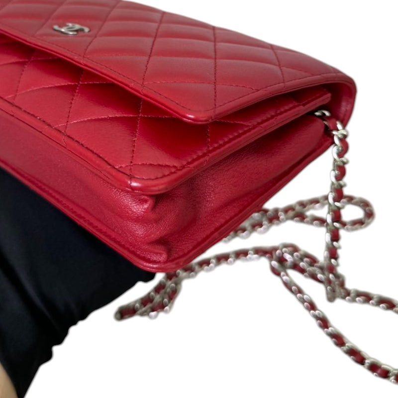 Wallet On Chain WOC Lambskin Quilted Red SHW
