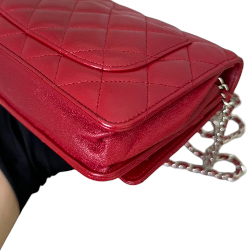Wallet On Chain WOC Lambskin Quilted Red SHW