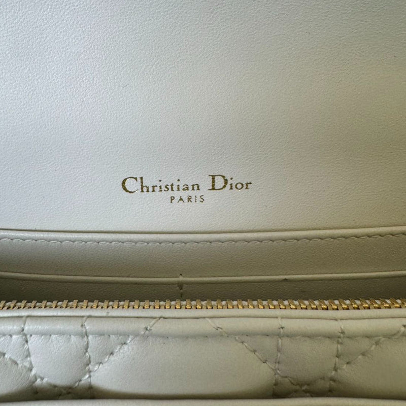 Miss Dior Chain Pouch Lambskin White GHW