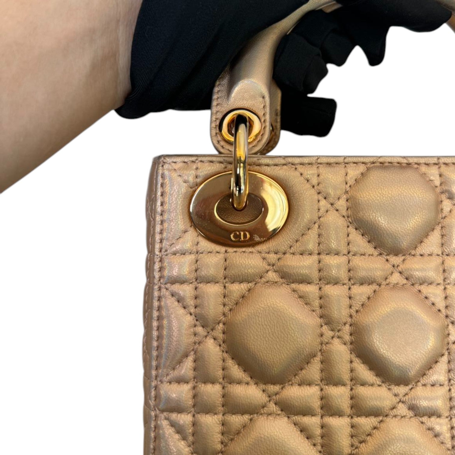 Lady Diorミニ(ゴールド金具) Dior Mini Lady Dior Bag Review - YouTube