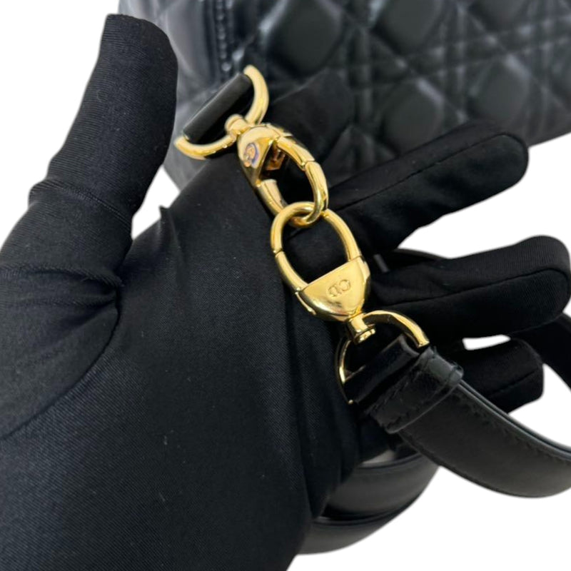 Lady Dior Medium Lambskin Cannage Black GHW