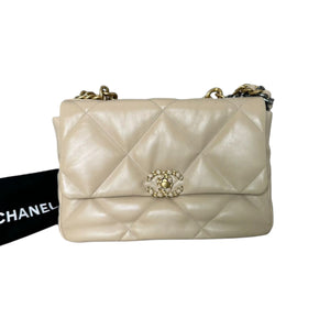19 Flap Medium Lambskin Quilted Beige MHW