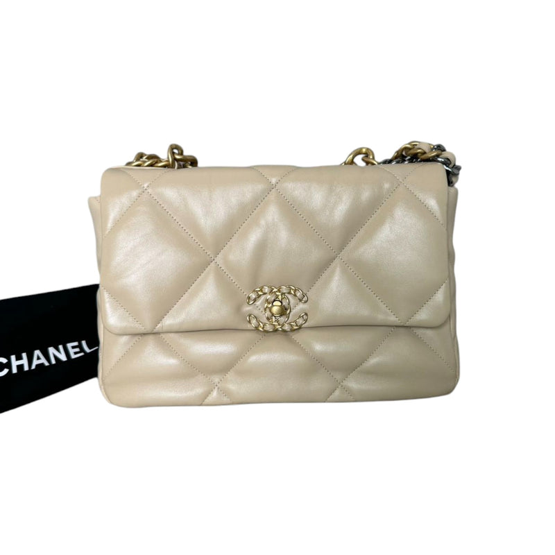 19 Flap Medium Lambskin Quilted Beige MHW