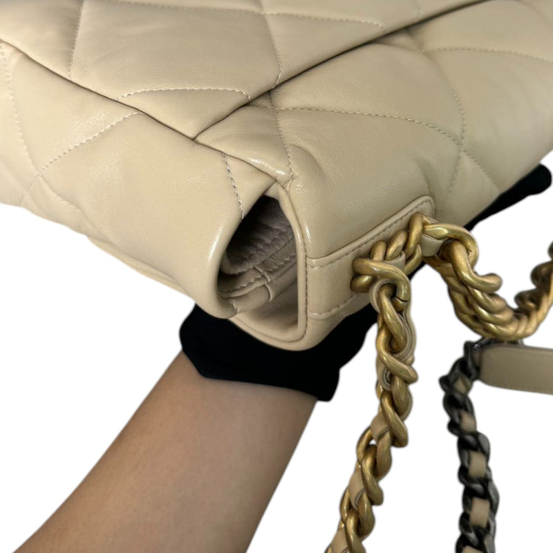 19 Flap Medium Lambskin Quilted Beige MHW