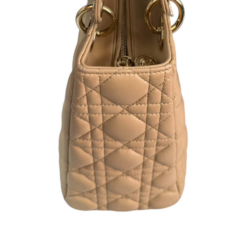 Lady Dior Medium Lambskin Cannage Beige GHW