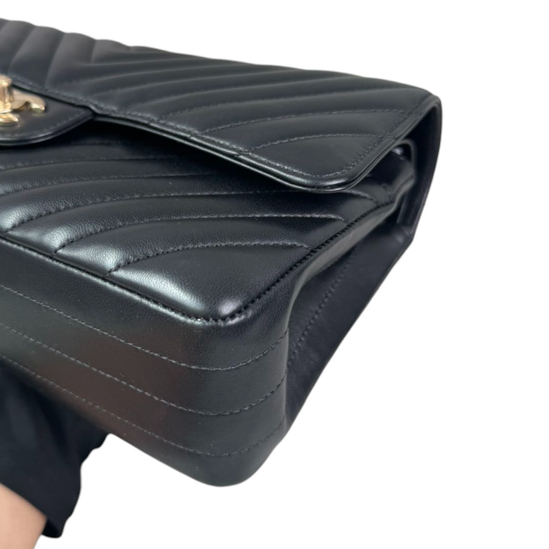 Double Flap Medium Lambskin Chevron Quilted Black LGHW