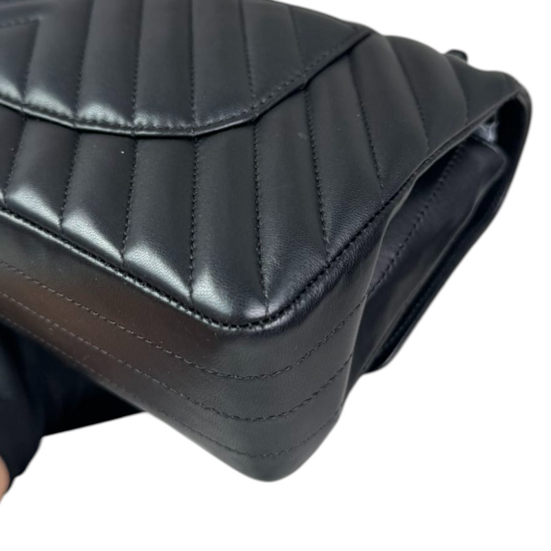 Double Flap Medium Lambskin Chevron Quilted Black LGHW