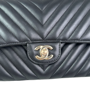 Double Flap Medium Lambskin Chevron Quilted Black LGHW