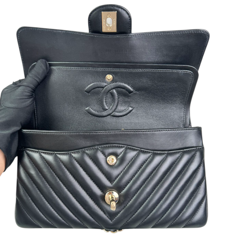 Double Flap Medium Lambskin Chevron Quilted Black LGHW