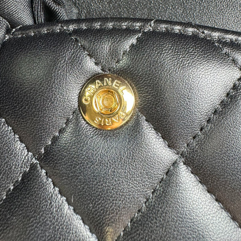 Classic Double Flap Medium Lambskin Quilted Black GHW