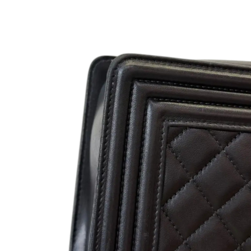 Boy Flap Medium Lambskin Quilted Black GHW
