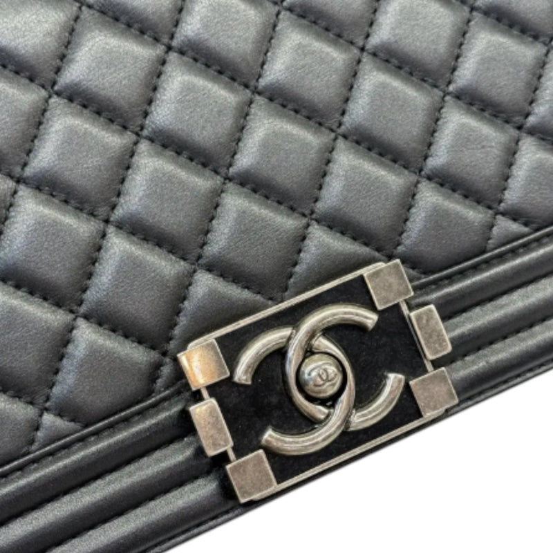 Boy Flap Medium Lambskin Quilted Black RHW