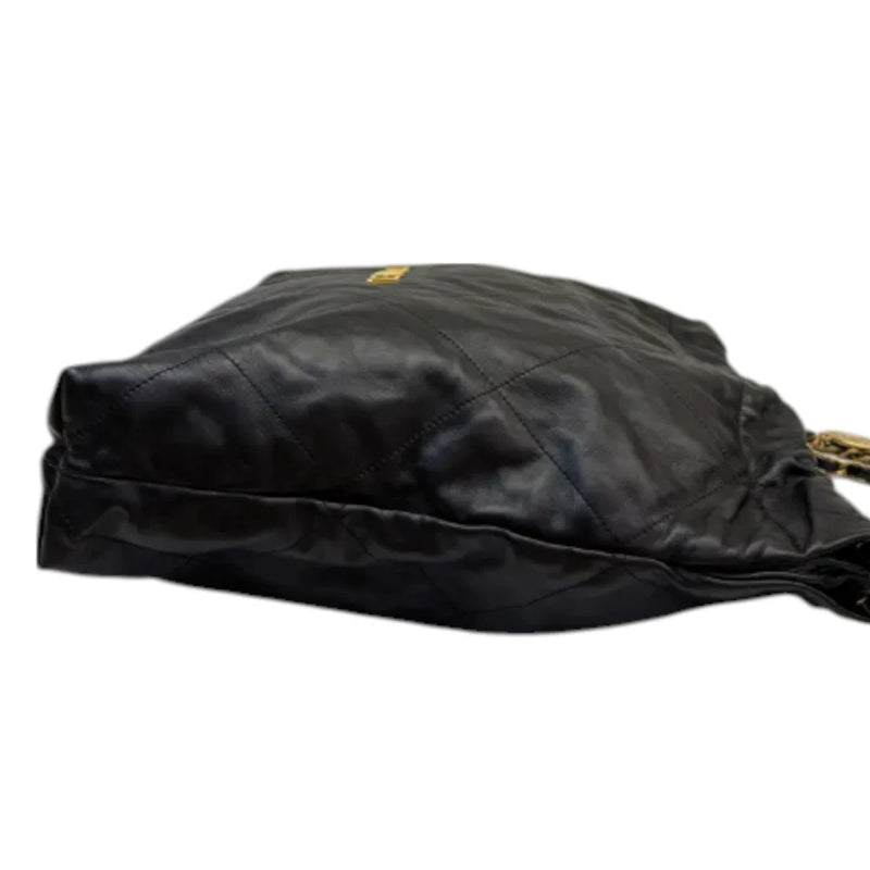 22 Medium Shiny Calfskin Quilted Black GHW