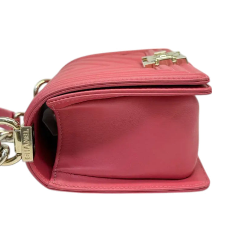 Boy Flap Small Calfskin Chevron Quilted Red GHW