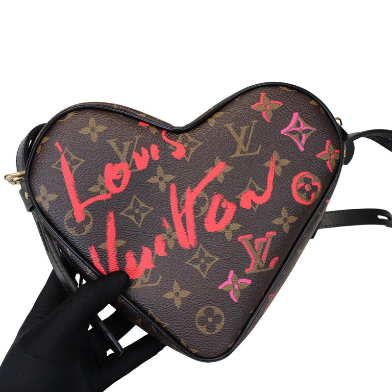 louis vuitton heart logo