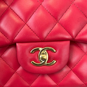 Jumbo Classic Flap Red Lambskin Quilted GHW