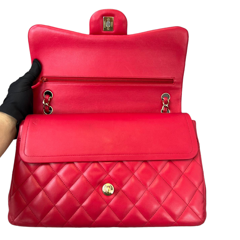 Jumbo Classic Flap Red Lambskin Quilted GHW